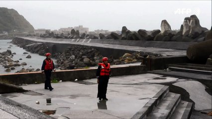 'Super typhoon' Dujuan heads for Taiwan