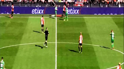 Wout Brama se tape la honte de sa vie à cause du soleil - Feyenoord vs Zwolle