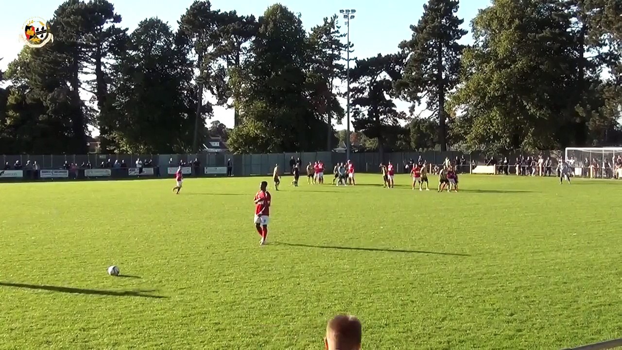 Un gardien égalise d'un incroyable retourné dans les arrêts de jeu