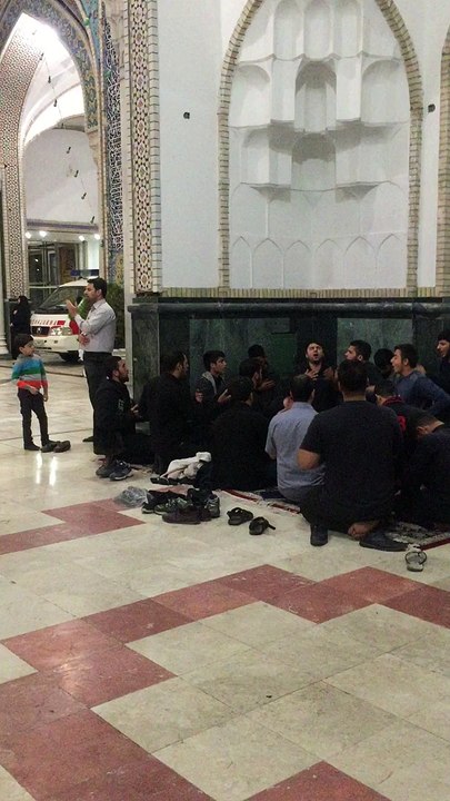 Ailleurs dans le monde... au mausolée de l’Imâm Rezâ à Mashha