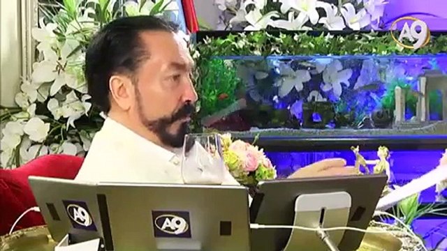 Peygamberimiz (sav) Hz. Mehdi (as) tebliğ yapmaya başladığında insanların şuursuzca ondan kaçacağını bildirmiştir.