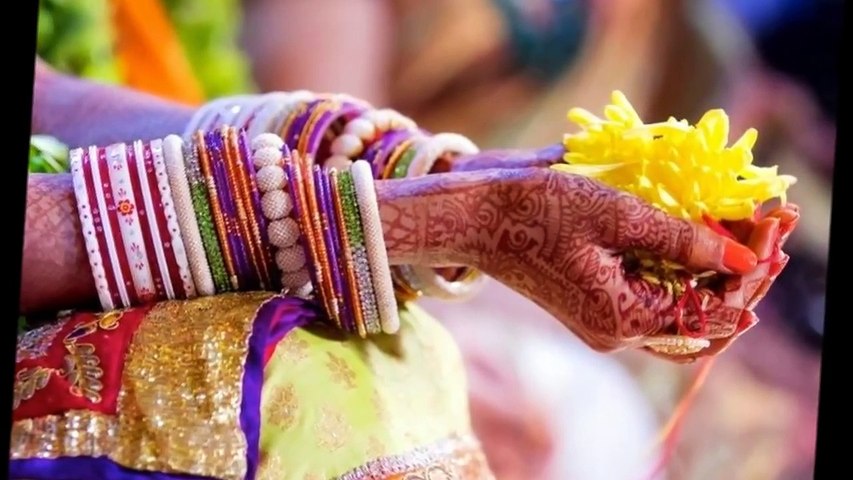 Hatho-me-en-Hatho-meLikh-ke-Mahendi-se-Sajna-ka-Naam