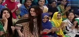 What Ahmed Shehzad Did When Girl Cried For Him In Live Show? [Full Episode]