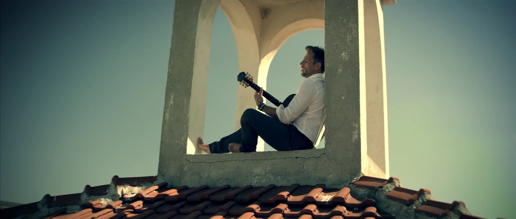 Νίκος Βέρτης - Κοντά Σου ( Official Video 2015 )