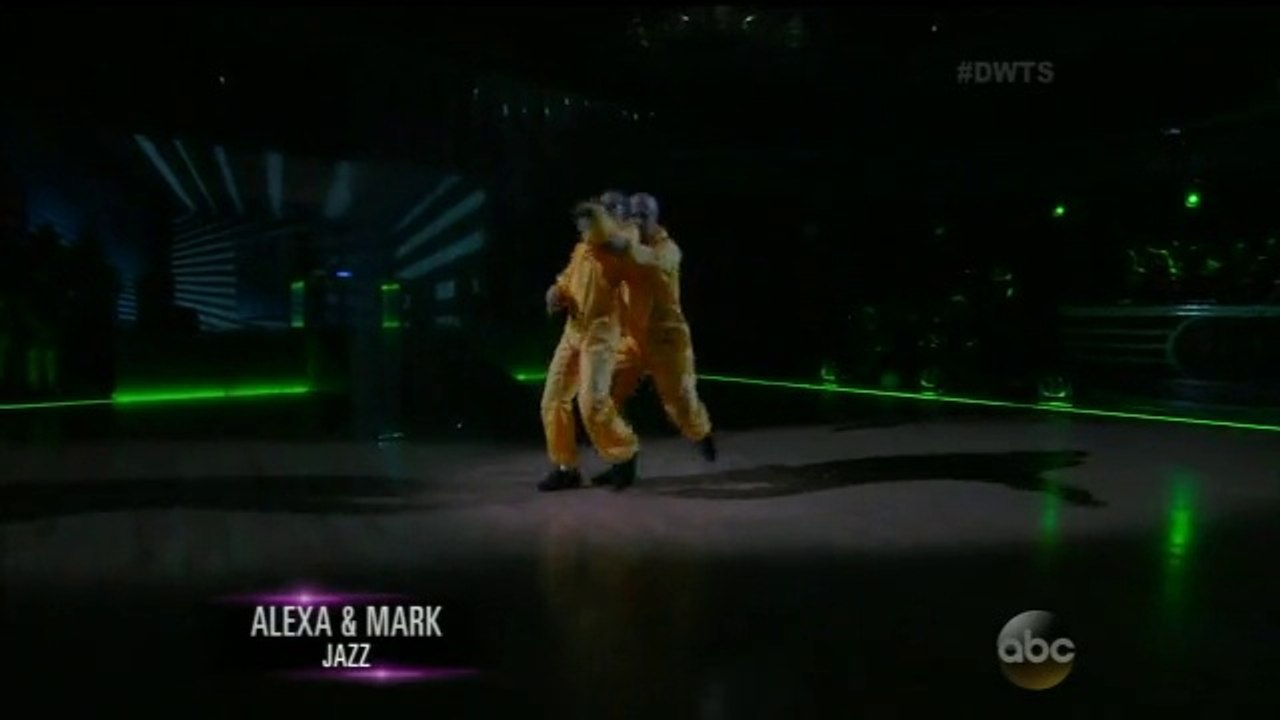 Alexa PenaVega & Mark Ballas - Jazz