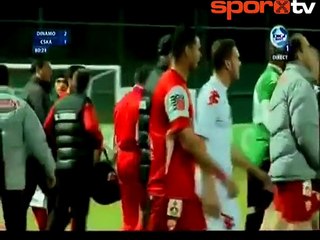 Platini tekme tokat girişti!