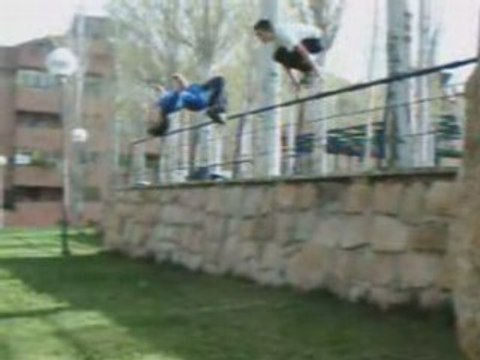 Trailer code parkour y triks