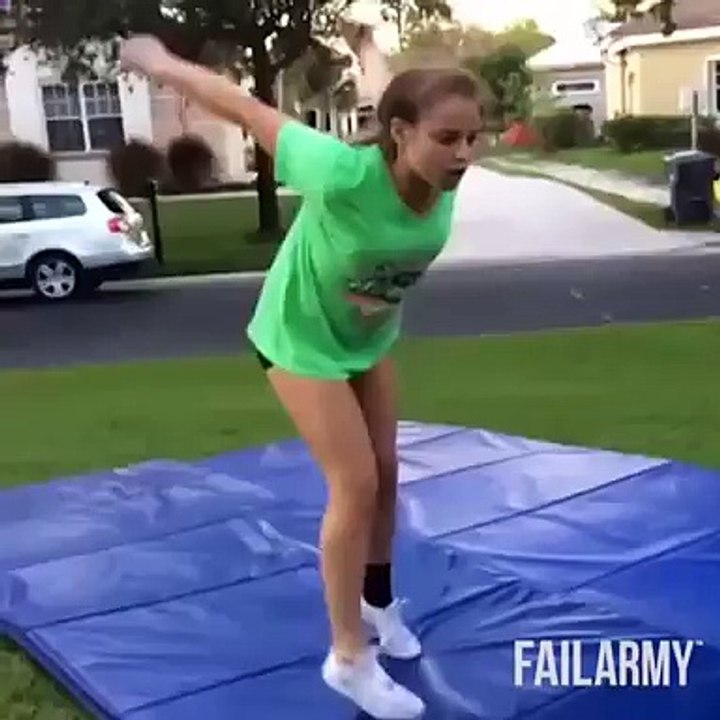 Gymnastic Girl Snaps Her Back