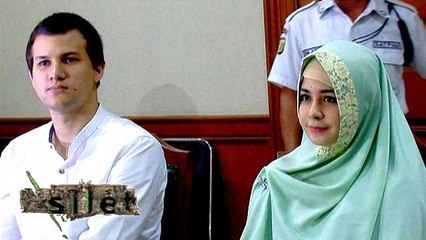 Sidang Perdana Perceraian Risty-Stuart - Silet 29 September 2015