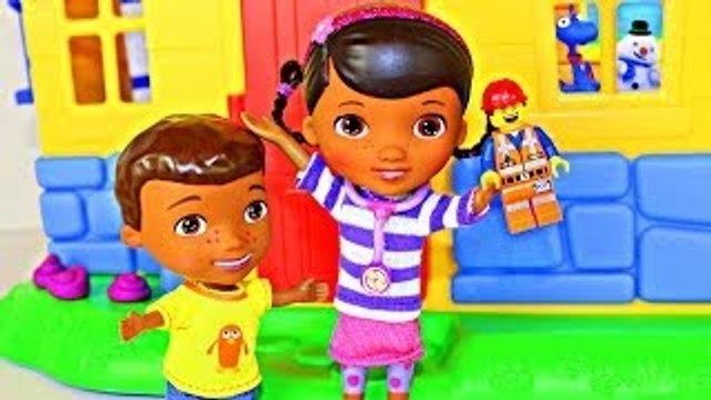 Doc McStuffins Fixes Lego Emmet with Brother Donny Doc Is In Clinic Lambie Hallie DisneyCarToys
