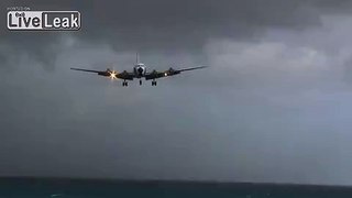 DC-7 landing at St Maarten with crosswind