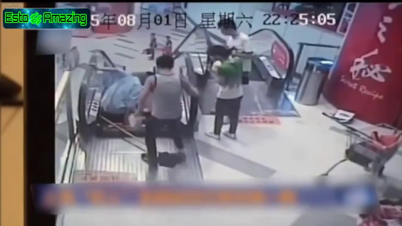 Trabajador Chino Pierde Pierna En Escaleras Electricas 2015  | Escalator bites off cleaner’s leg in China