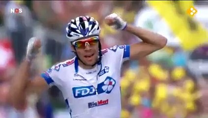 Angela Merkel a la moustache d'Hitler à la télé néerlandaise !