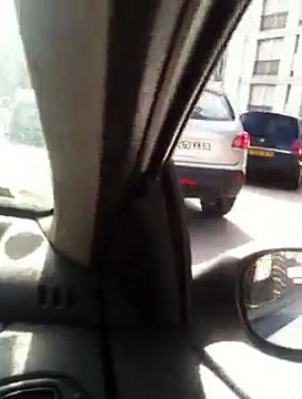 François Hollande sur un traineau tiré par des huskys