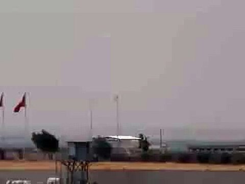 Chars et hélicoptères dans les combats à Damas et Alep