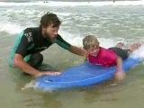 Surf: les vagues d'été toujours plus peuplées, au point de saturer ?