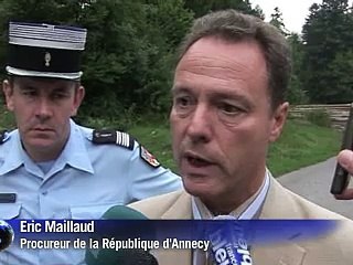 Tuerie en France: quatre morts, la voiture des victimes britannique