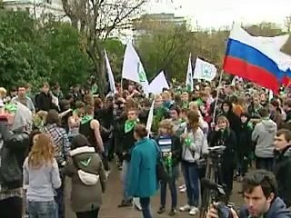 Russie: célébration et contestation pour les 60 ans de Vladimir Poutine