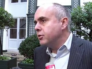 Blanchiment: dix-sept personnes mises en examen dont une élue écolo parisienne