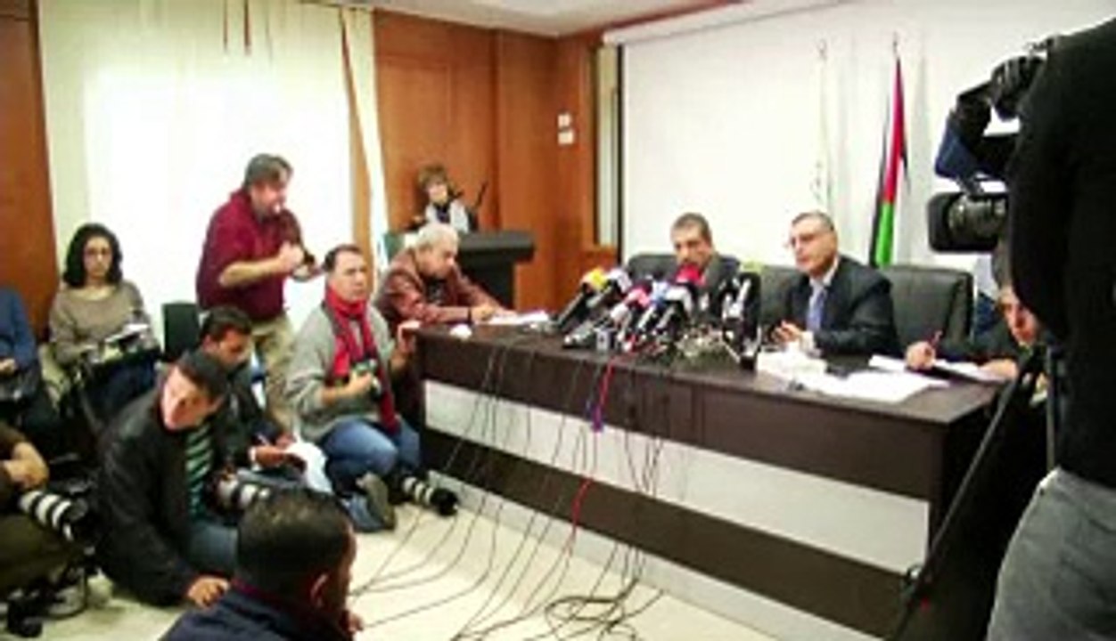 Palestiniens: Arafat exhumé à Ramallah en présence d'experts internationaux