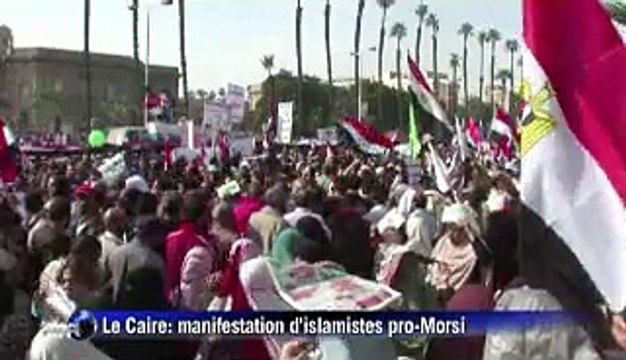 Mobilisation islamiste en Egypte, le fossé se creuse entre pro et anti-Morsi