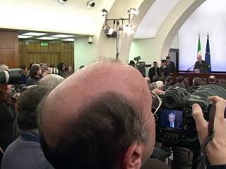 Italie: Monti prêt à diriger de nouveau le pays, mais à ses conditions