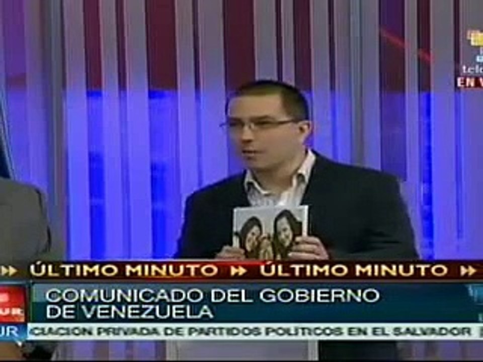 Venezuela: Caracas diffuse des photos de Chavez après deux mois d'absence