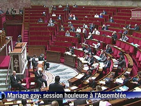 Mariage homo: droite et gauche se renvoient la responsabilité des dérives