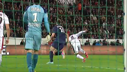 Renato Civelli embrasse Zlatan Ibrahimovic