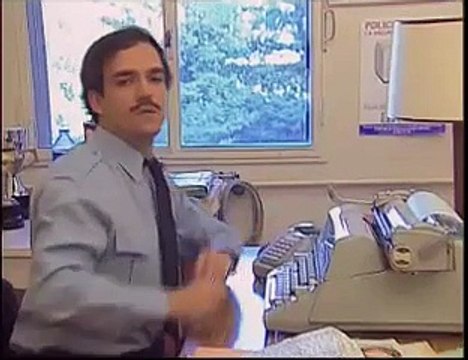 Les inconnus - Les flics