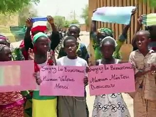 Mali: Valérie Trierweiler, star d'un jour à Gao