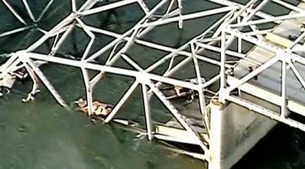 Etats-Unis : écroulement d'un pont d'autoroute