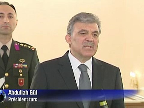 Des milliers de manifestants à Istanbul, la police disperse des rassemblements