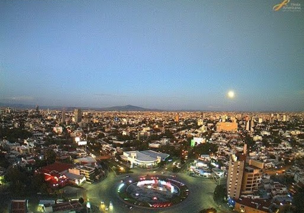 Timelapse Shows Supermoon's Eclipse Over Guadalajara