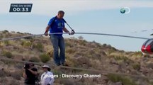 Exploit d'un funambule au dessus du Grand Canyon
