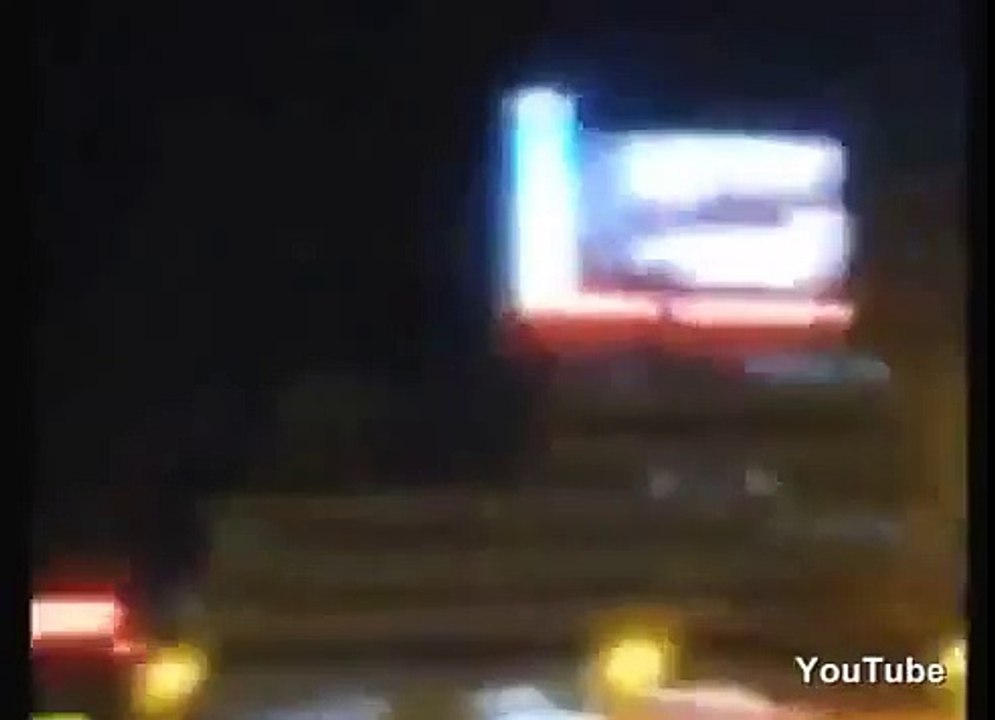 Chine : diffusion d'un film pour adultes sur un écran géant