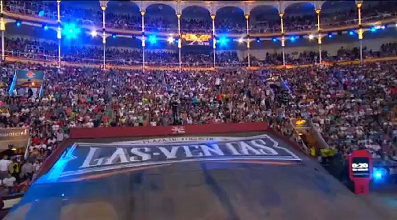 Motocross freestyle : triomphe du Français T. Pagès