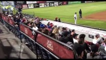 Un OVNI filmé pendant un match de baseball !