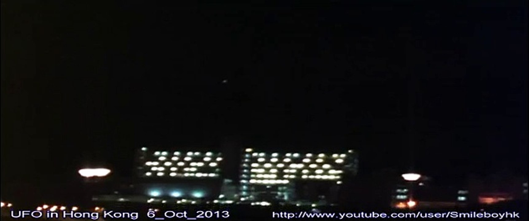 Bande-annonce Avalanche Sharks, le film délirant peuplé de "requins des neiges"