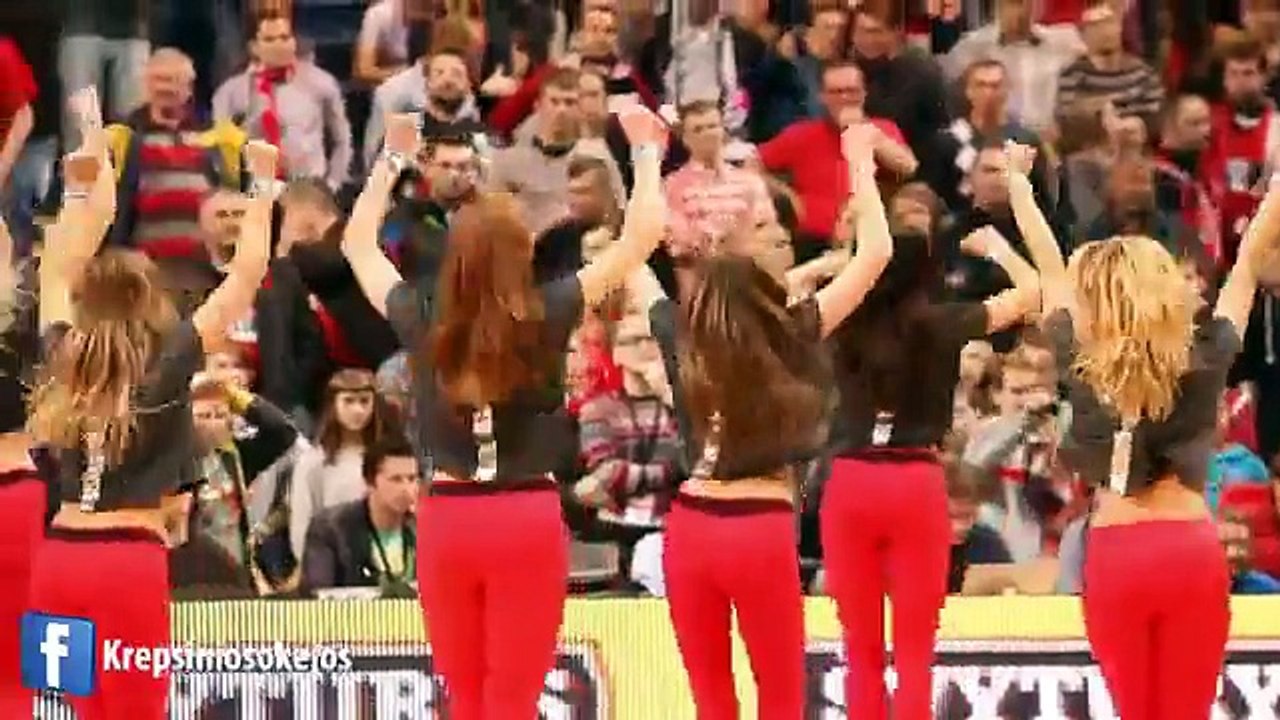 Découvrez les dessous des répétitions des pom-pom girls Lituaniennes