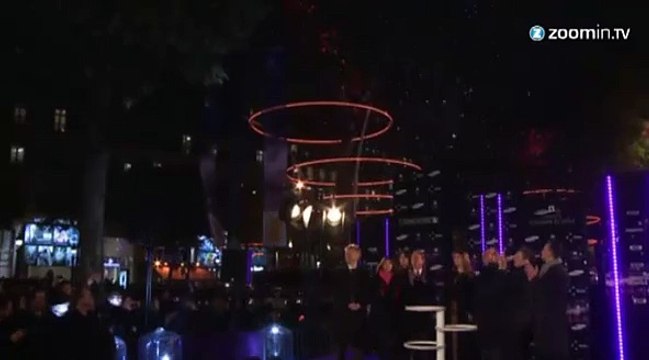 Laetitia Casta illumine les Champs-Elysées