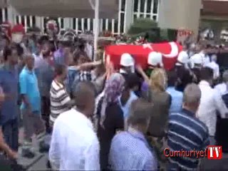 "Vatan sağ olsun diyorlar... Olmasın, olan bizim çocuğumuza oluyor"