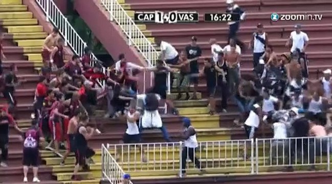 Brésil : violentes bagarres entre supporters de foot