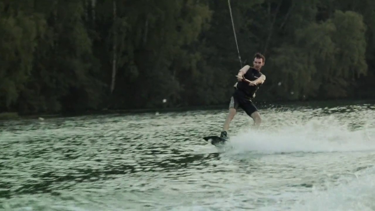 Moscow-River. Wakeboarding.