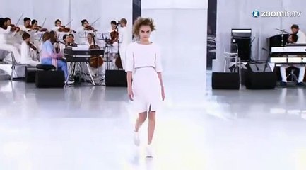 Cara Delevingne: reine du défilé Chanel