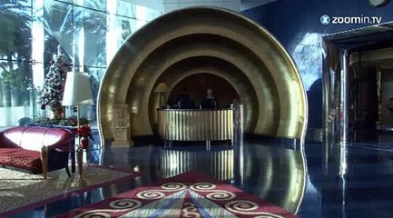 Un hôtel de luxe propose des tatouages en or!