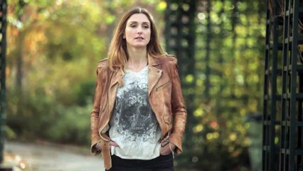 Julie Gayet, protagoniste de clip d'un groupe de rock