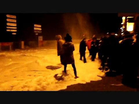Violentes vagues à Saint Malo