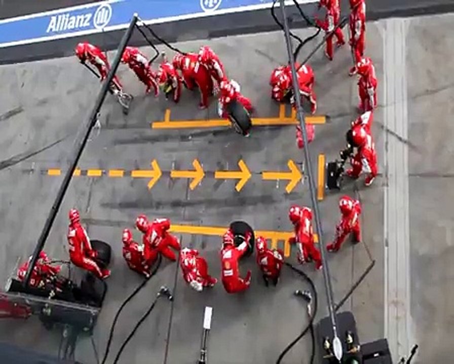 L'arrêt au stand plus rapide que l'éclair d'une F1 Ferrari