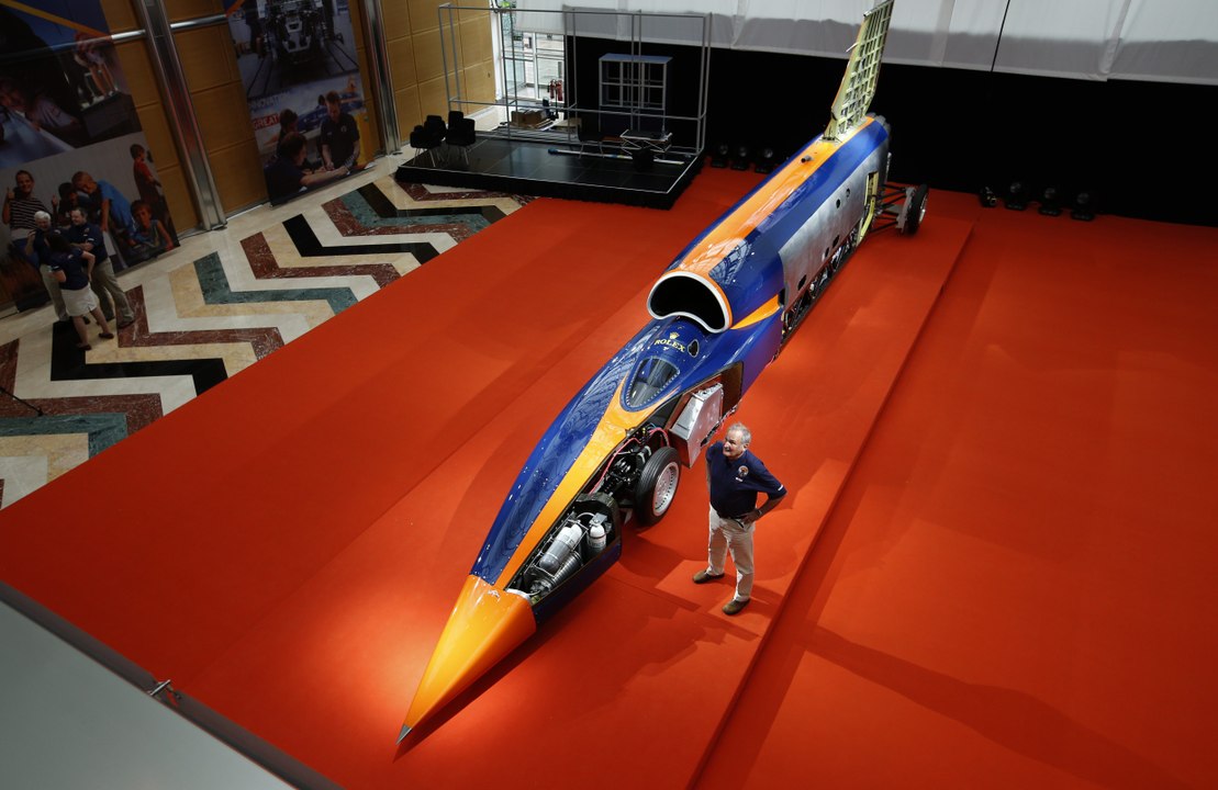 Un dragster avec un moteur d'avion de chasse pourrait atteindre la vitesse de 1 600 km/h